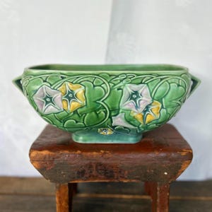 Beautiful Roseville Morning Glory 1935 Vintage Art Pottery Matte Emerald Green Ceramic Centerpiece Bowl