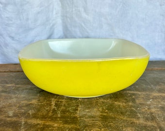 Pyrex Mixing Bowls, Set of 2, Butterfly Gold, Vintage, #402