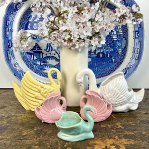 Vintage USA Pottery Mid Century White Swan Planter #7001