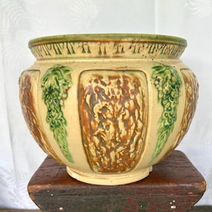 Large Vintage Roseville Pottery Florentine II 8 inch Jardiniere