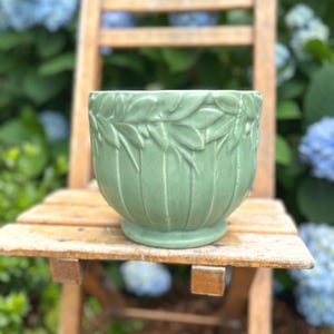 Large Vintage McCoy Pottery Sand Dollar Butterfly Jardiniere in Matte Green
