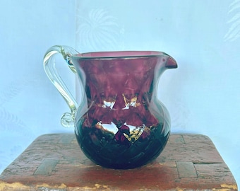 Outstanding Baccarat Crystal Ruby Red “loving Doves