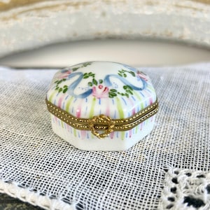 Hand Painted Limoges Trinket Box: French Floral Porcelain with Wreath Clasp