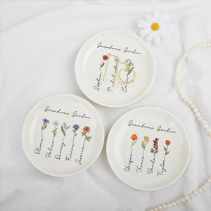 Porte-bijoux personnalisé avec fleur de naissance, porte-bagues avec noms de famille, porte-objets de jardin de grand-mère, cadeau de fête d'anniversaire pour maman, cadeau pour grand-mère