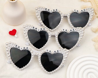 Benutzerdefinierte Braut Herz Sonnenbrille, Perlen Herz Sonnenbrille, herzförmige Braut Gläser für Junggesellinnenparty, Braut zu sein Sonnenbrille, Brautdusche