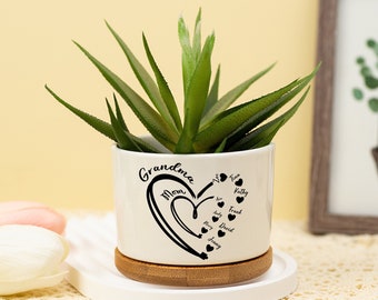 Gepersonaliseerde eerste moeder nu oma plantenpot, kleinkind naam plantenpot, Moederdag cadeau, oma geschenken, aangepaste keramische mini plantenbak pot