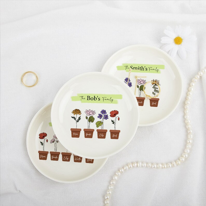 Personalized Family Names Jewelry Dish,ring Dish With Birth Flower