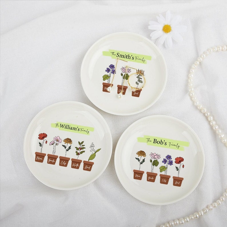Personalized Family Names Jewelry Dish,ring Dish With Birth Flower