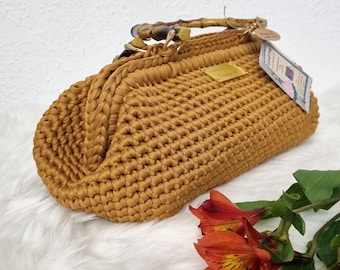 Handtasche mit Bambugriffe, Häkeltasche, crochet bag