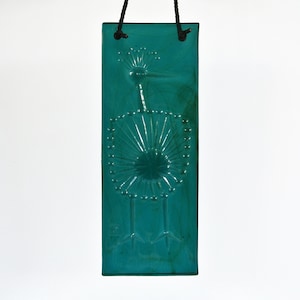 Vintage glass suncatcher. Designed by John Kall. Made by Elme Glasbruk, Sweden. 1960s.