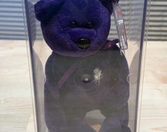 Bonnet bébé ours TY PRINCESS violet en l'honneur de la défunte princesse Diana avec boîte collector 1997