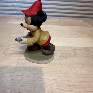 Vintage Walt Disney Production Bisque Mickey Mouse Hunter Figurine image 2