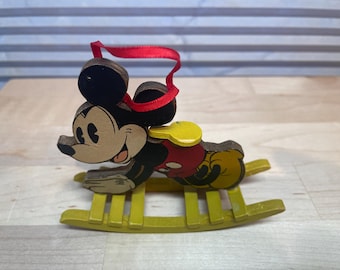 décoration de Noël vintage cheval à bascule de Mickey Mouse.