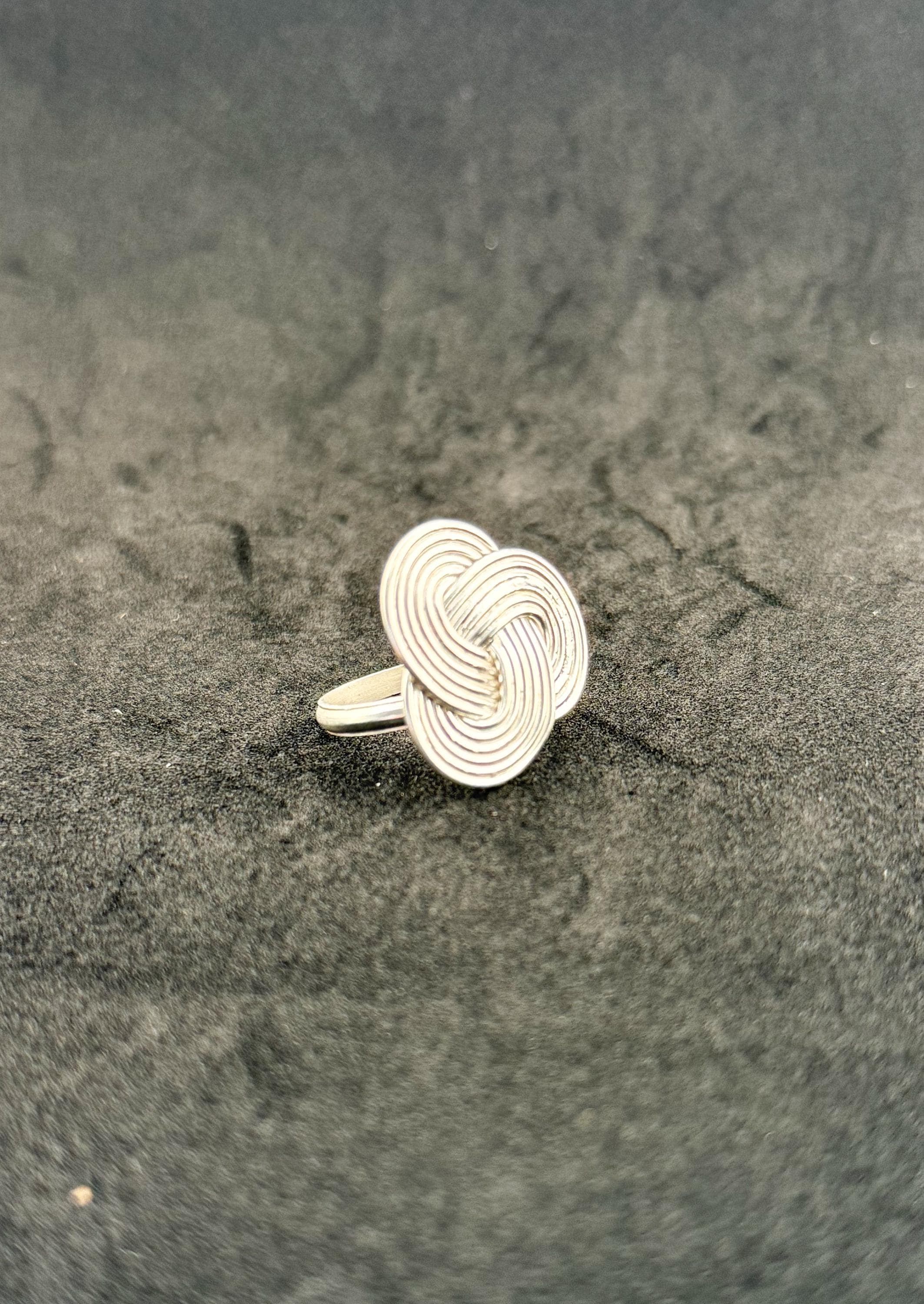 Bun Chhat Ring - Traditioneller handgemachter Silber Rai Schmuck | Verstellbarer nepalesischer Kulturerbe-Ring