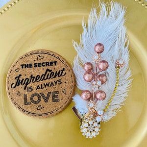 Elegant Ostrich feather hair clip with brooch