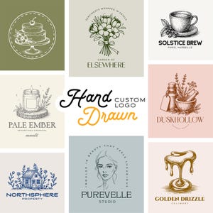 Può includere: Una collezione di otto loghi disegnati a mano con varie illustrazioni tra cui una torta, un bouquet di fiori, una tazza di caffè, una candela, un mortaio, una casa, un volto e del miele, con il testo Hand Drawn Custom Logo.