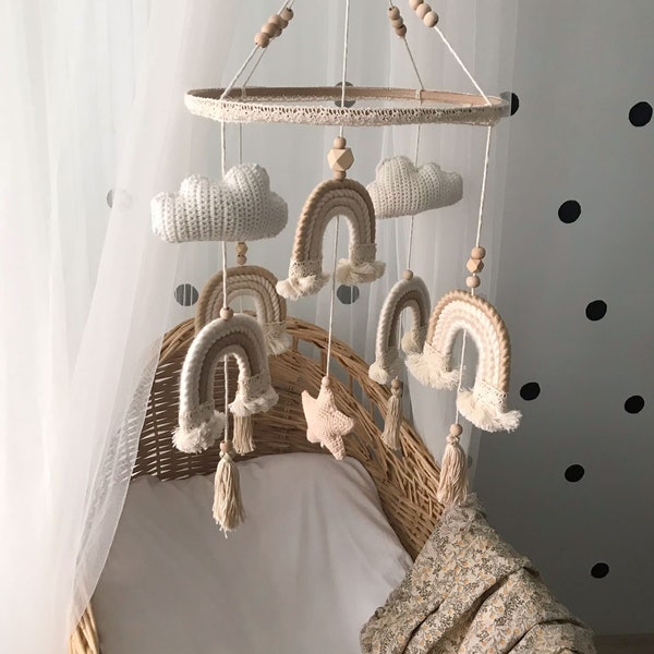 Macrame baby mobile beige white clouds