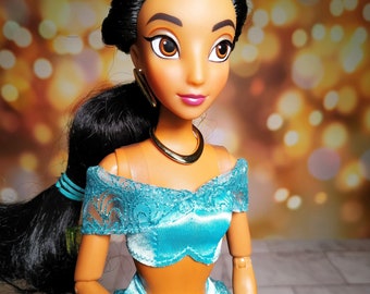 Poupée princesse Disney Jasmine à remplacer, à fabriquer, à personnaliser et à jouer.