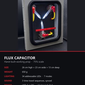 Specification card: 26 cm high, 23 cm wide, 13 cm deep, 650 g, 34 addressable LEDs, USB-C or DC power, remote included