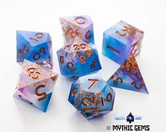 Golden Tide - Sharp Edge Resin Dice Set