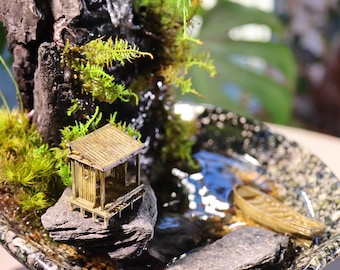 Handcrafted Live Plant Waterfall Garden: Zen Desktop Fountain