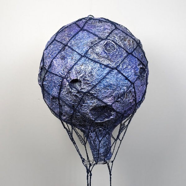 Meteoor, hangende heteluchtballon, papier-maché sculptuur, meteoriet, Aerostat, boekenplankdecoraties, boekenkastdecoraties, plafonddecor