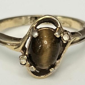 Vintage 18K H.G.E. Gold Tone Tigers Eye and Cubic Zirconia Ring Sz 7 3/4