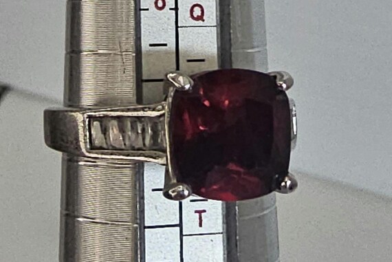 Vintage Cushion-Cut Garnet Statement Ring, Size 9 - image 3