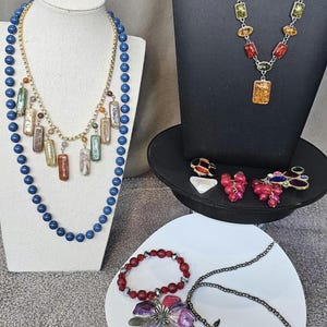 END custom u0026 costume JEWELRY サークルバングル High-End Costume Jewelry Draws High-End Auction Prices - The New