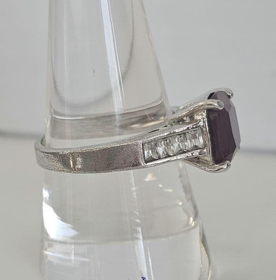 Vintage Cushion-Cut Garnet Statement Ring, Size 9 - image 6