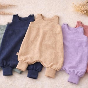 モスリン素材の成長に合わせて使えるロンパース、ベビーボヘミアン服、手作りロンパース、出産祝い、洗礼祝い、誕生日プレゼント