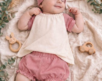 Conjunto para bebé niña de felpa francesa color rosa empolvado, bombachos, diadema, bufanda tubular, conjunto de verano hecho a mano.