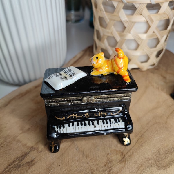 Boîte à bijoux décorative piano avec chat