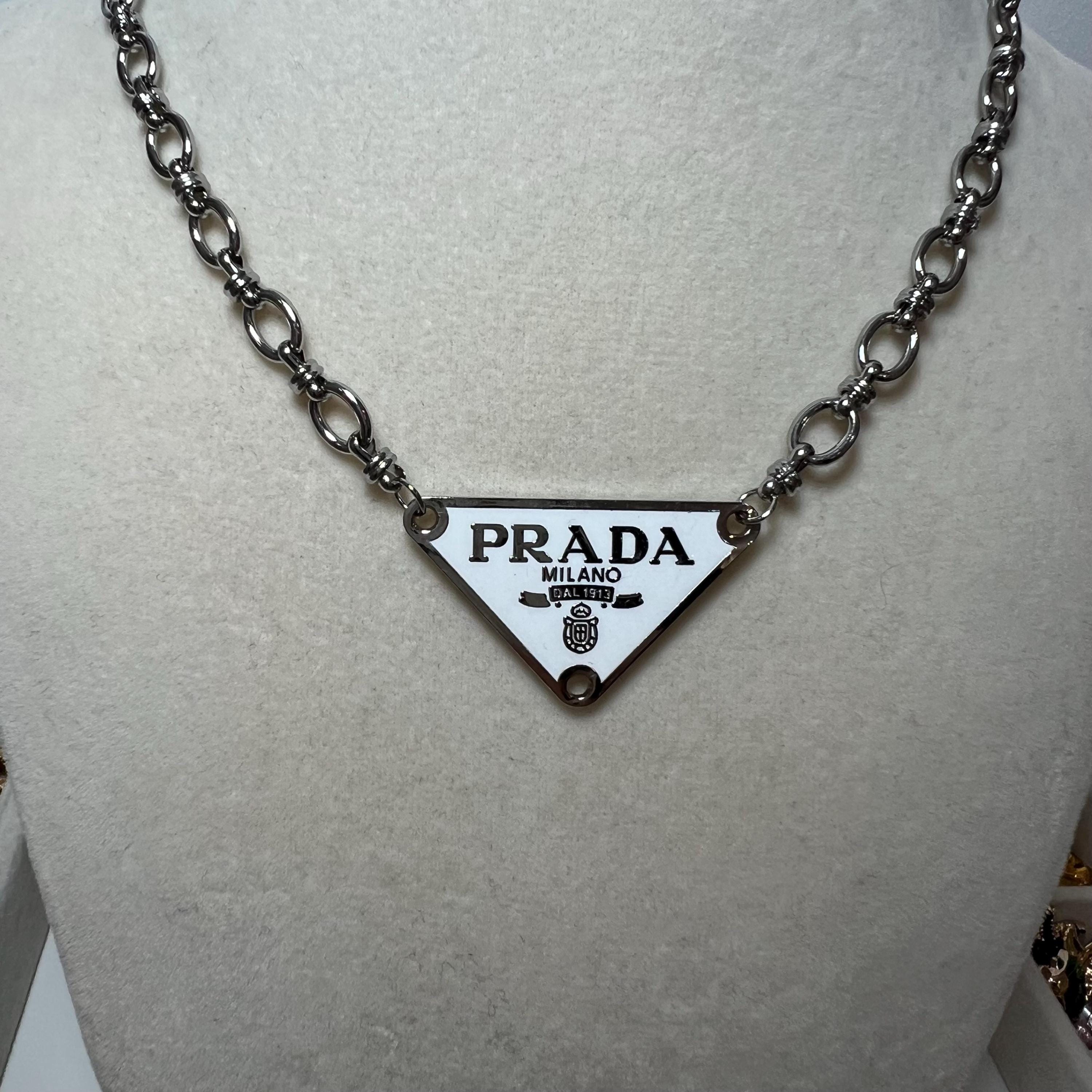 Vintage Repurposed P Triangle Pendant Charm Luggage Tag Necklace Elegant Fashion Chunky Chain White Silver