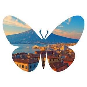 Può includere: Un design a forma di farfalla con una vista panoramica di una città costiera e una montagna. L'immagine mostra un vivace paesaggio urbano con edifici, acqua e cielo blu.