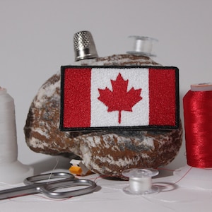 Badge, Canada patch, Iron On Embroidered Canadian Flag