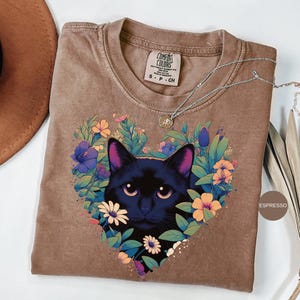 Cat floral heart Comfort Colors® shirt, Wildflower botanical, Gift for Cat lover, Gift for Cat mom Daughter, black cat shirt cat lover, myst