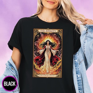 T-shirt gothique de carte de tarot de sorcière, t-shirt d'art fantastique, haut graphique de magie céleste, vêtement esthétique de sorcière d'audace, cadeau cosmique unique