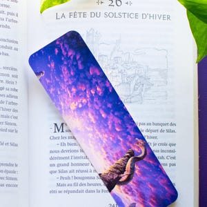 Marque-Page Illustré, Dragon Fantastique devant un coucher de soleil