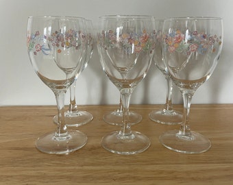 Wine glasses, 6 Victoria Floral wine glasses by Arcopal France. Vintage, clear stems with flowers.