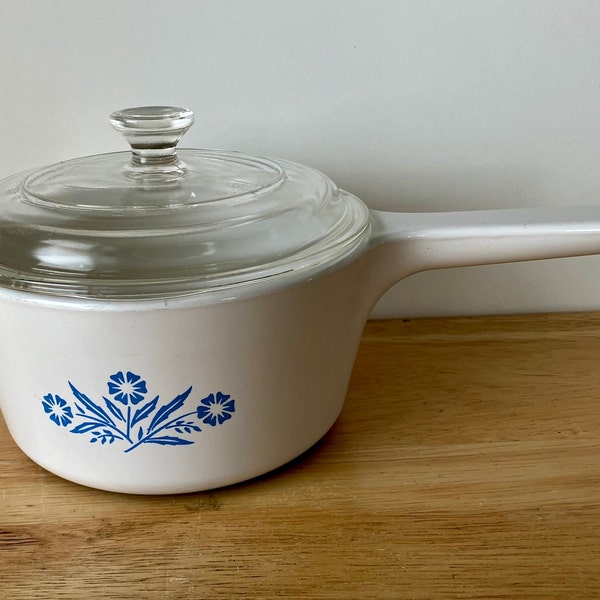 Corning Ware sauce pot Rangetopper N Series, Cornflower Blue, clear glass lid, rare aluminum clad bottom. Holds 1 quart.