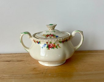 Grindley Cream Petal sugar bowl and lid. Vintage floral sugar bowl with 2 handles. Made in England.