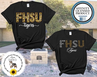FHSU Tigers Floral, Fort Hays State Universität, T-Shirt, Sweatshirt, Hays Tigers, Abschlussfeier, Personal, Studenten, Dozent, Fan Geschenk, Tie Dye