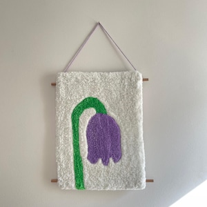 Flower Tufted Wall Art &100 Handmade Soft and Fluffy for Living Room, Bedroom, Housewarming Gift, Custom Rug