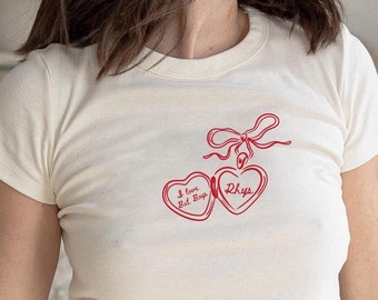 Camiseta de bebé con medallón de corazón, Rhysand ACOTAR, Bat Boys, camiseta Bat Bay, productos de ACOTAR, camiseta Acotar, top corto Rhysand, camiseta SJM Universe