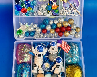Astronauts magic Play-dough box, astronaut Play-dough kit, sensory box, kids, space playdough  kit, gift for boys, birthday gift, busy box