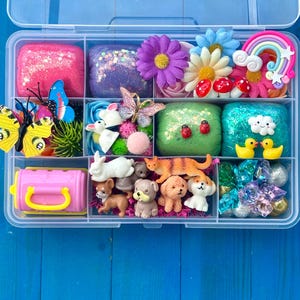 Happy yard ,pets Play-Doh kit , birthday gift, playdoh kit, play doh kit, Busy Box, Sensory Kit, Kids gift, sensory, puppies