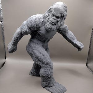 Vandrande Bigfoot-staty - 3D-utskriven - Sasquatch