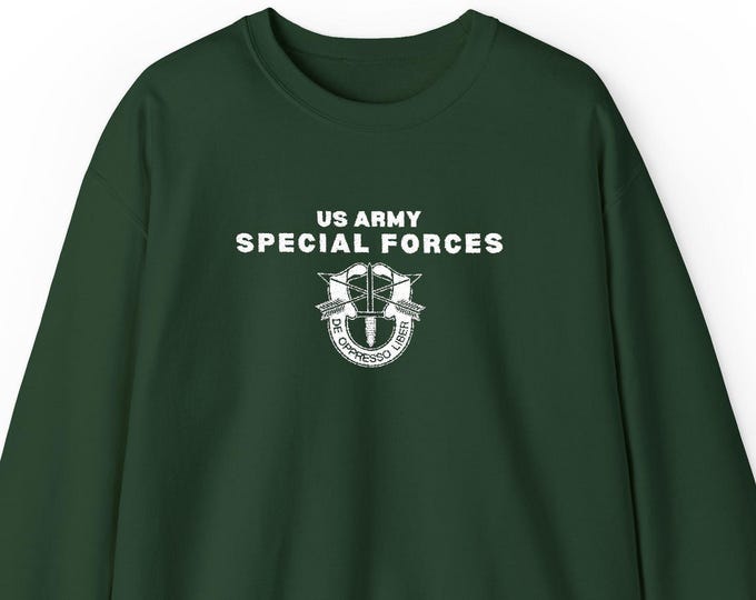 Embroidered Special Forces Sweatshirt: De Oppresso Liber Crest | US Army Veteran Gift | Military Crewneck | Green Beret Unisex Fleece