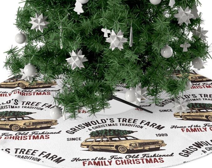 Griswold Family Christmas Tree Skirt: Plush Fleece Holiday Decor